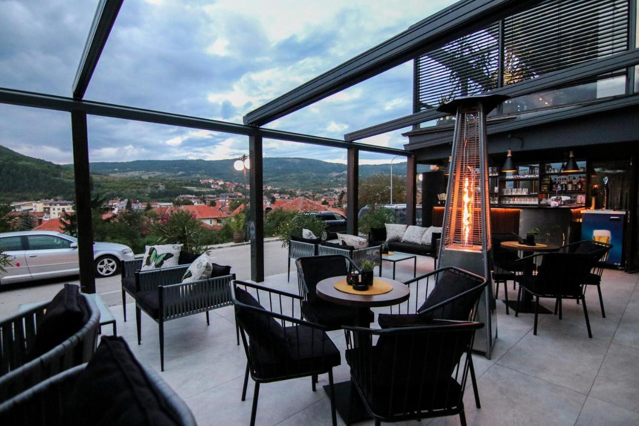Hotel Happy Dimitrovgrad Exterior photo
