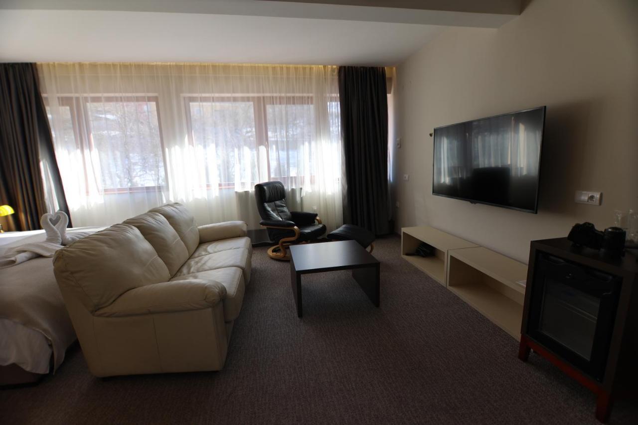 Hotel Happy Dimitrovgrad Exterior photo