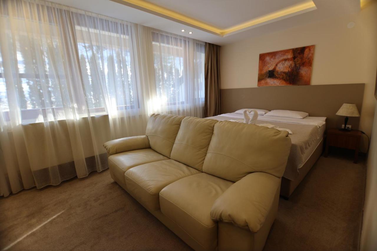 Hotel Happy Dimitrovgrad Exterior photo