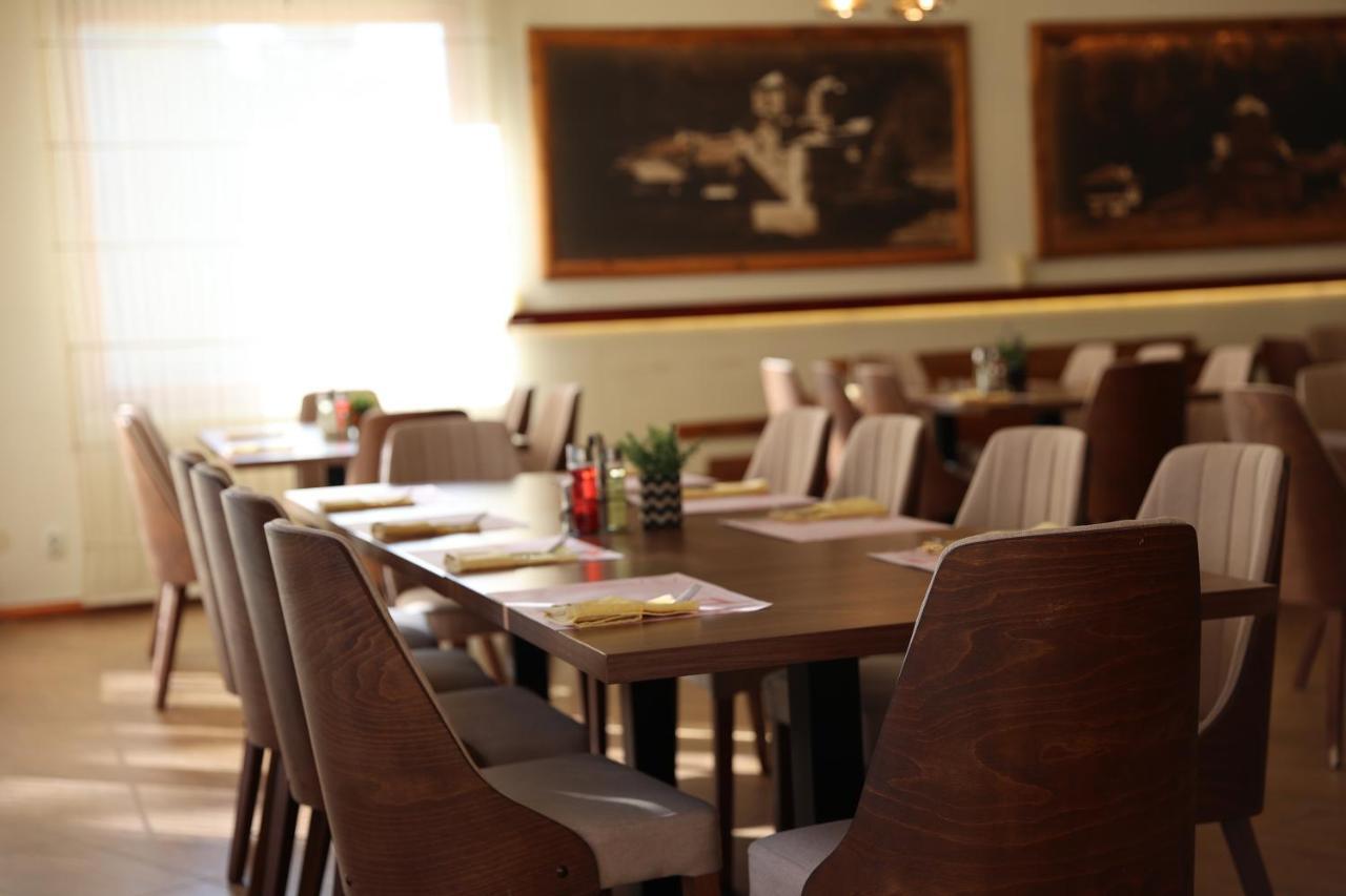 Hotel Happy Dimitrovgrad Exterior photo